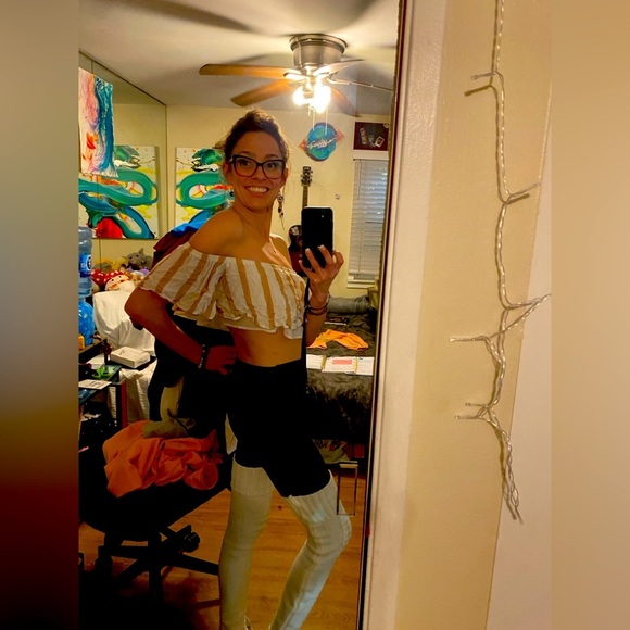 Shoulderless cropped blouse - Picture 2 of 8